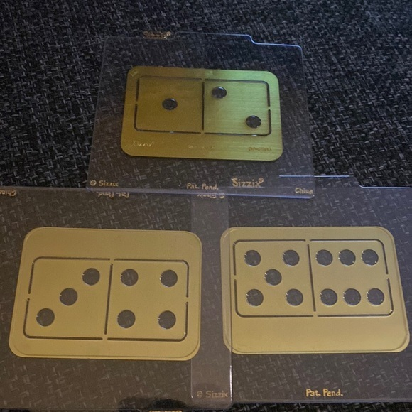 Sizzix brass stencil embossing folder dies dominoes numbers 1-6‎ - Picture 1 of 4